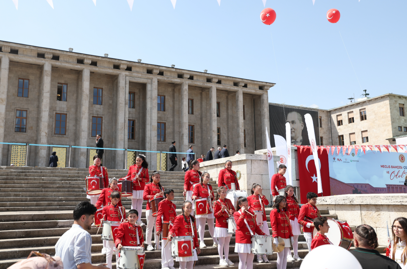 Meclis Çocuk
