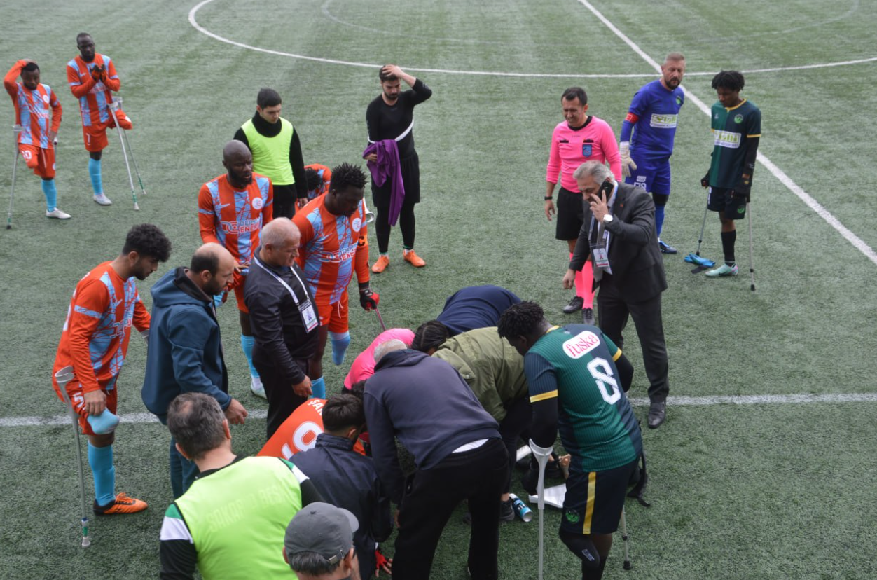Ampute futbol maçında hayatını kaymişti: Antrenör Mustafa Bebe son yolculuğuna uğurlandı