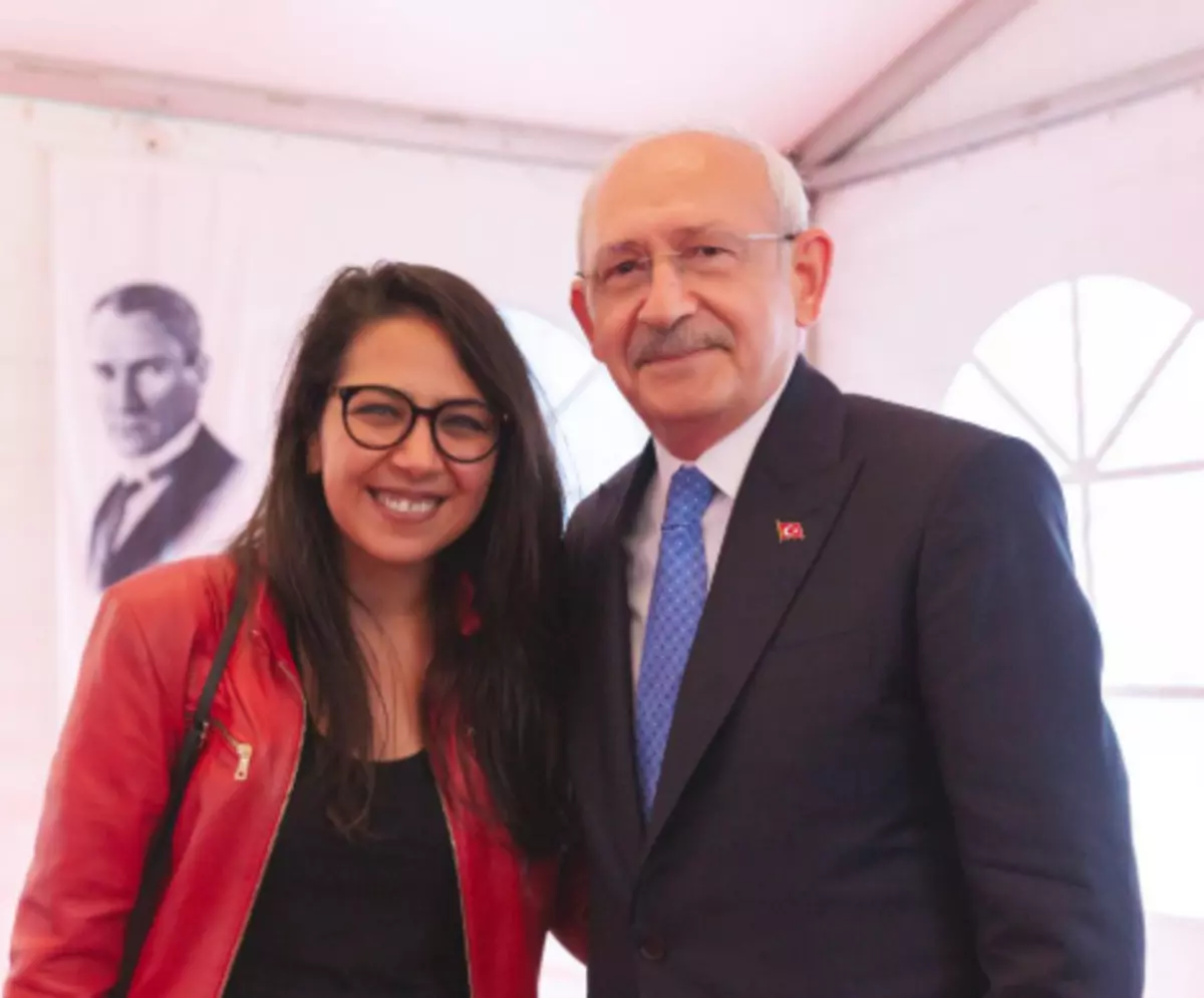 Sera Kadıgil Kemal Kılıçdaroğlu