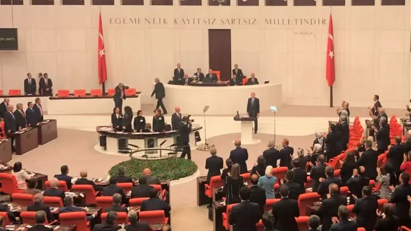 Tbmm De Bu Hafta Hangi Yasalar Gorusulecek Dogum Izni 24 Haftaya Cikiyor Mu