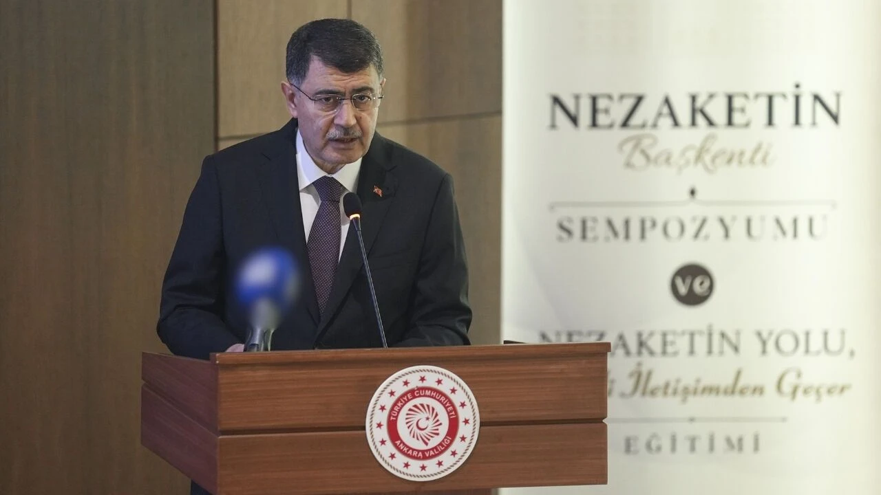Vali Vasip Sahin Ankarada Nezaket Sempozyumuna Katildi 1