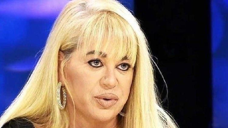 Zerrin Özer1