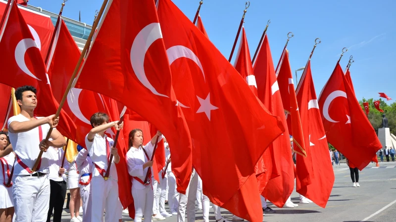 19 Mayis 2026 Resmi Tatil Mi Okullar Tatil Mi Olacak Bankalar Ve Hastaneler Acik Mi