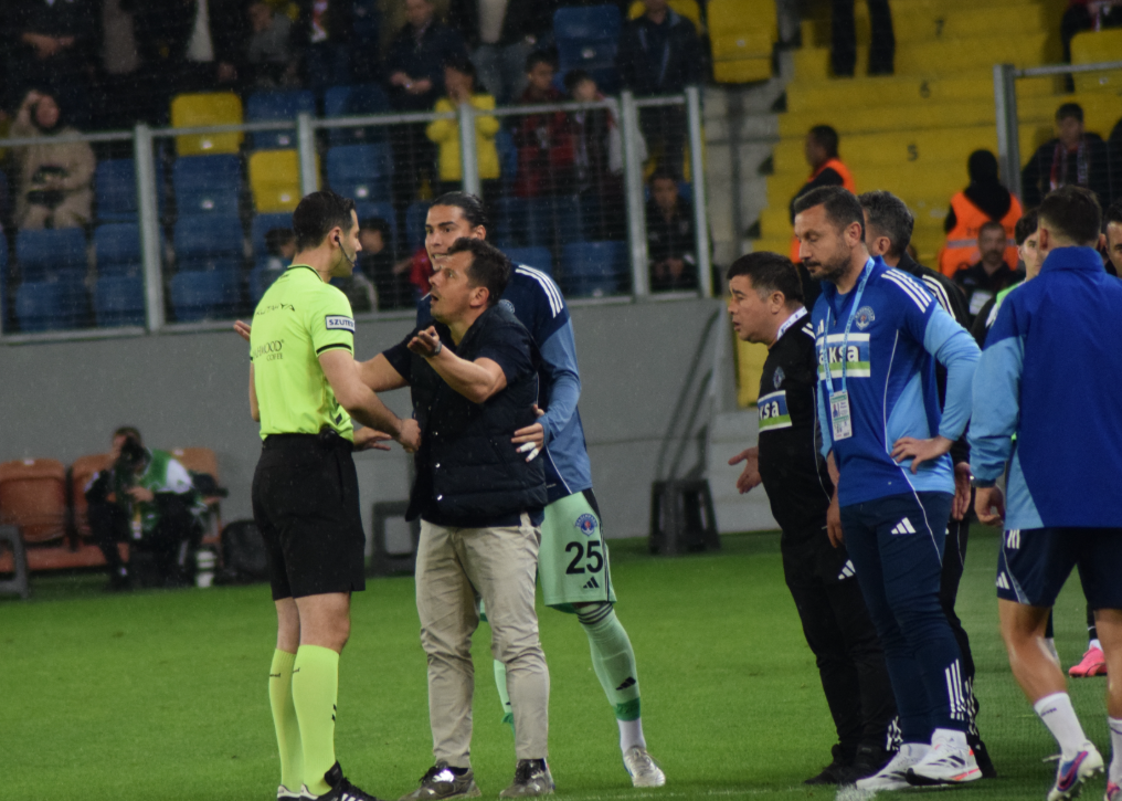 Gençlerbirliği Kasımpaşa Türkinform Emre Belözoğlu 3