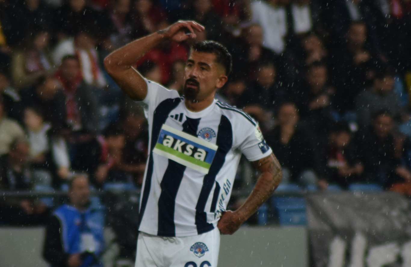 Gençlerbirliği Kasımpaşa Türkinform Kerem Demirbay