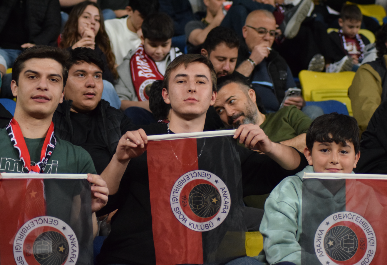 Gençlerbirliği Kasımpaşa Türkinform Taraftar (10)