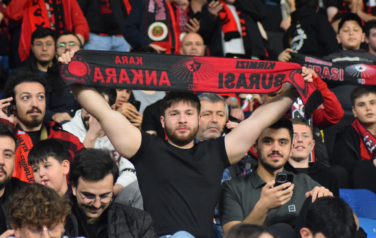 Gençlerbirliği Kasımpaşa Türkinform Taraftar (30)