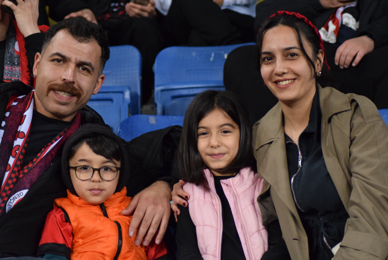 Gençlerbirliği Kasımpaşa Türkinform Taraftar (4)