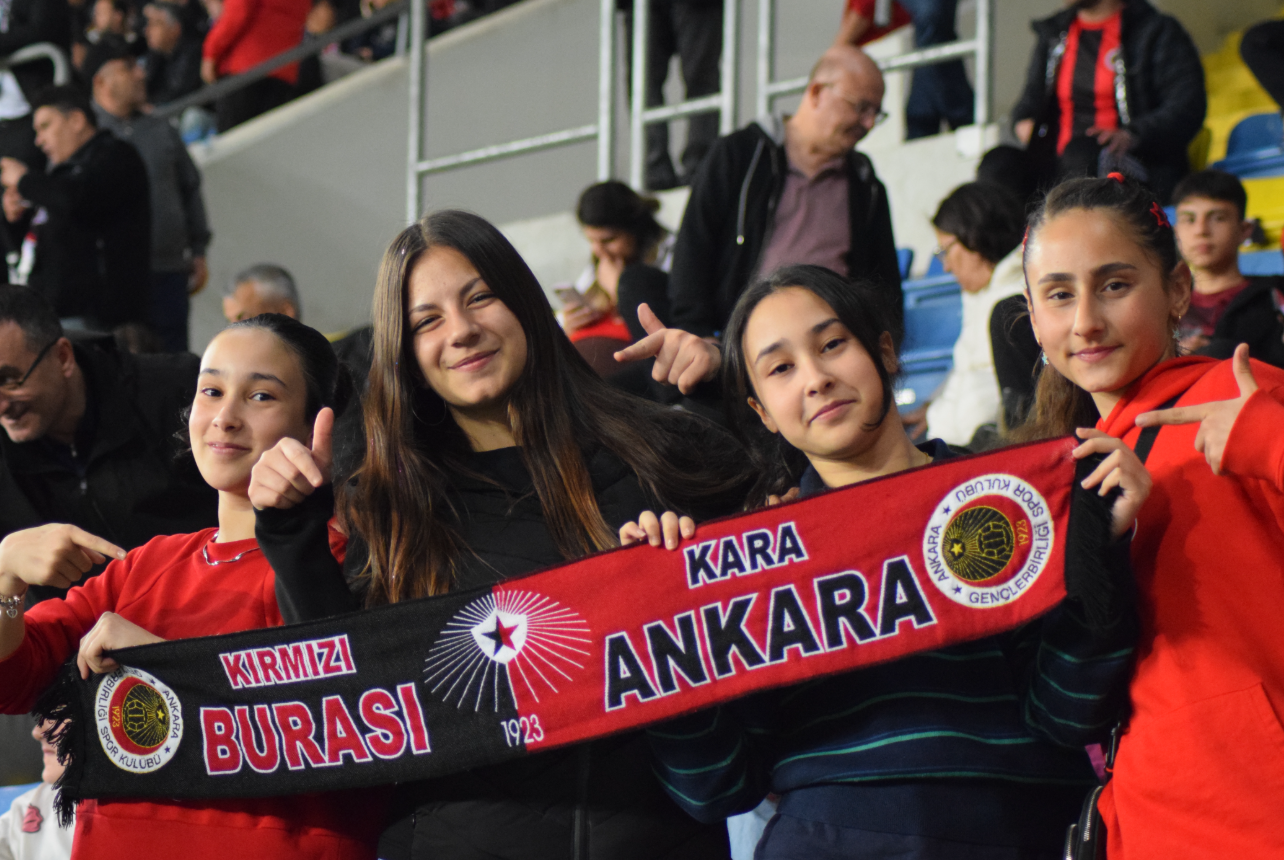 Gençlerbirliği Kasımpaşa Türkinform Taraftar (40)