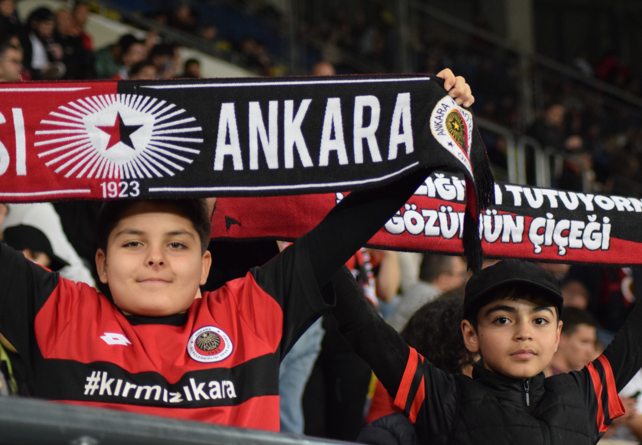 Gençlerbirliği Kasımpaşa Türkinform Taraftar (45)