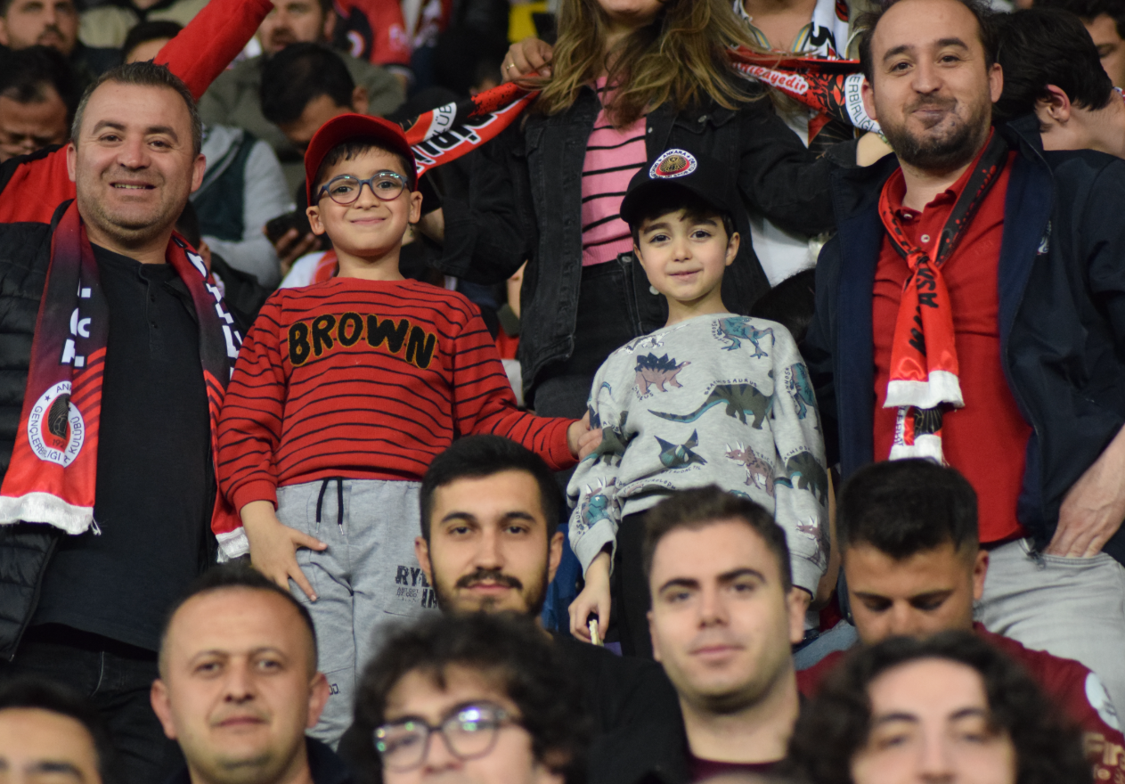Gençlerbirliği Kasımpaşa Türkinform Taraftar (54)