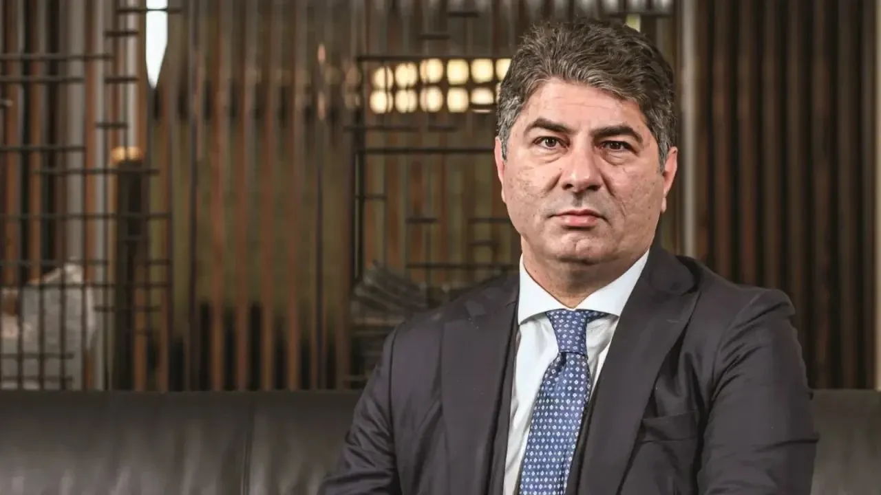 Hakan Safi Kimdir-1