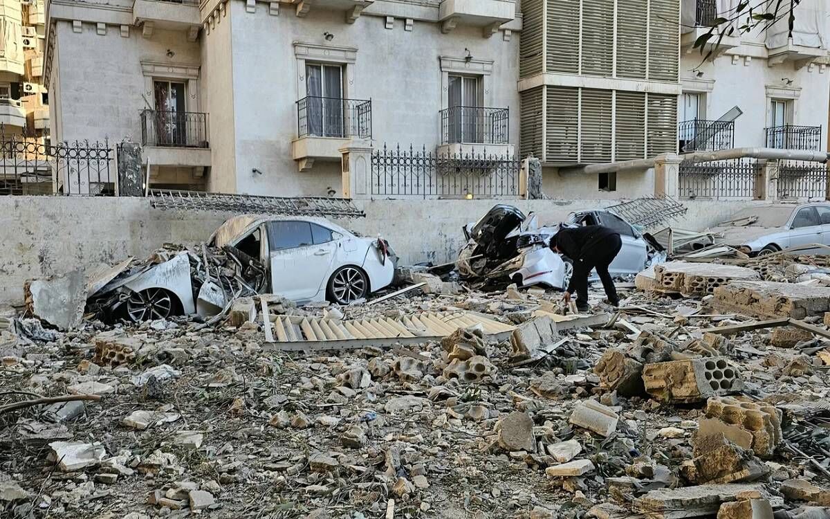 Israil Lubnanda Bircok Noktaya Hava Saldirisi Duzenledi