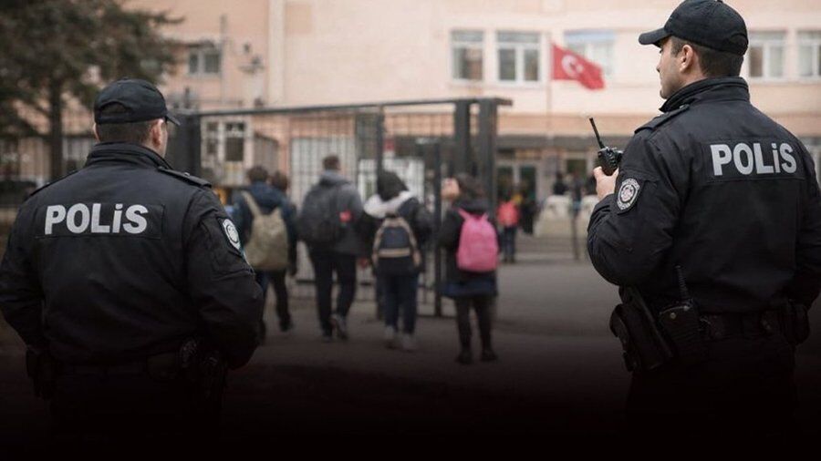 Polis 11
