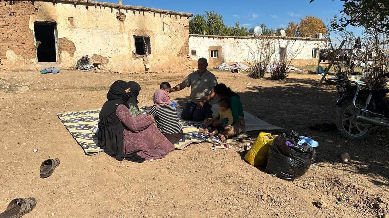 Seyit Cuma El Tufehi Cagri Yapti Sanliurfada Gunlerdir Yanan Ev Dualarla Sonduruldu 193Ab4