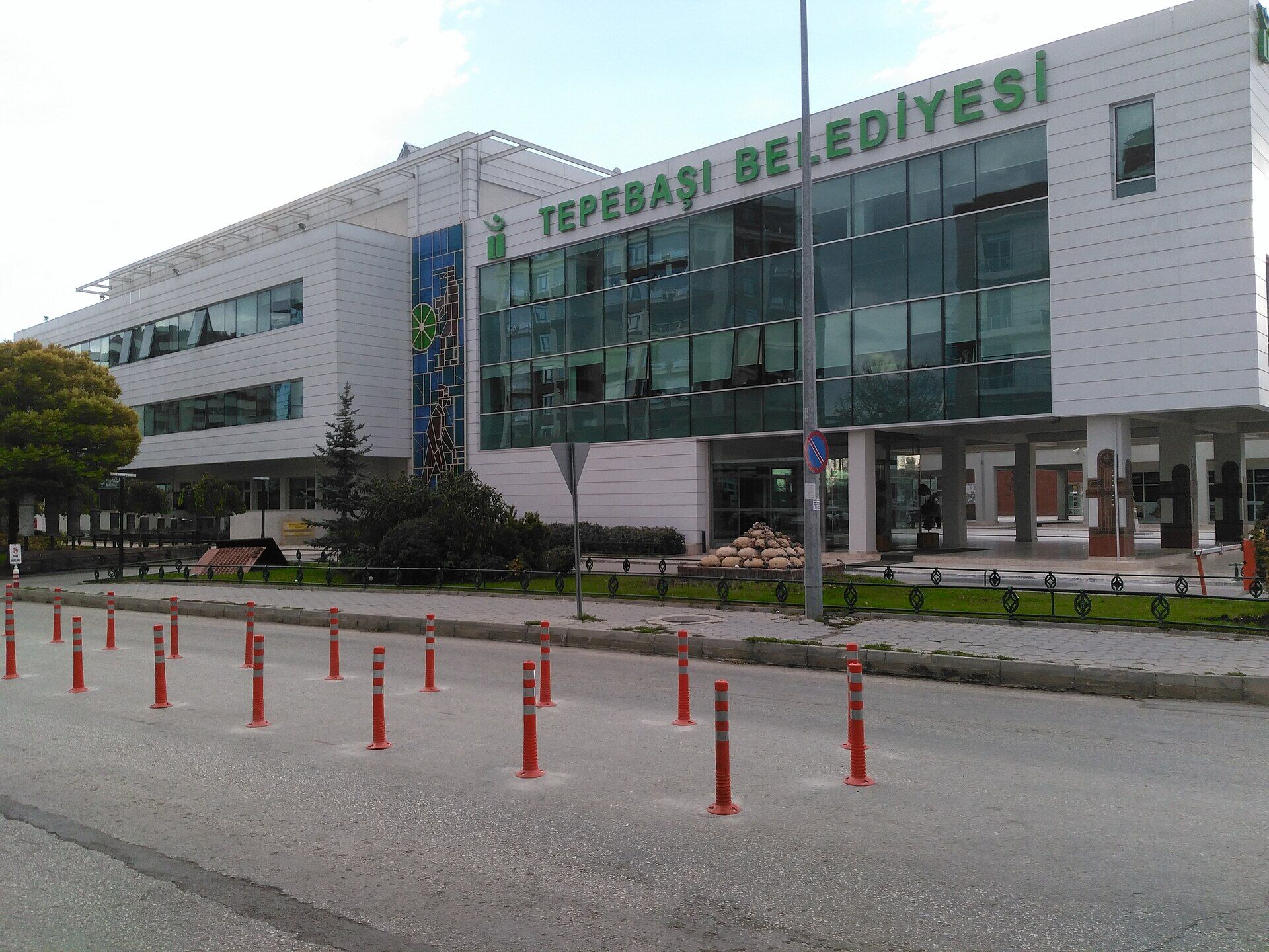 Tepebaşı Belediyesi Binası