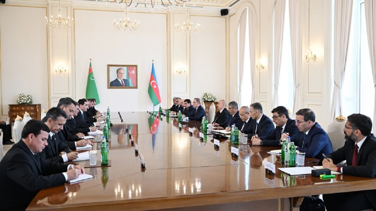 Anlaşma Imza Azerbaycan