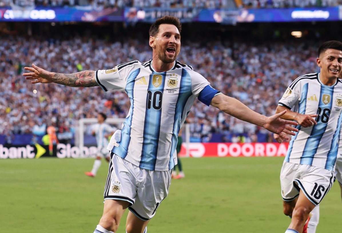 Arjantin Cezayir Lionel Messi