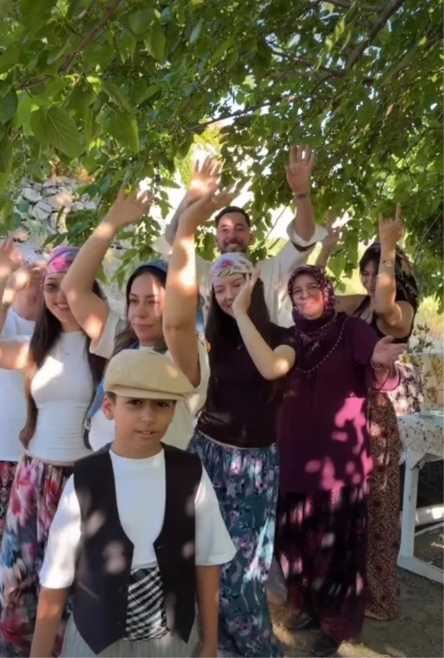 Dunyaca Unlu Dj Mahmut Orhan K 19908615 7990 1 M.jpg