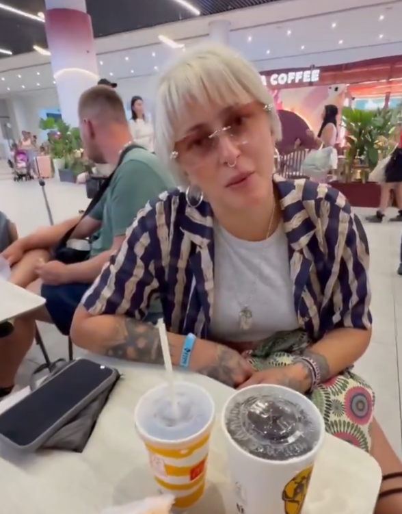 Antalya Havalimanı’nda hamburger hesabı şaşırttı!