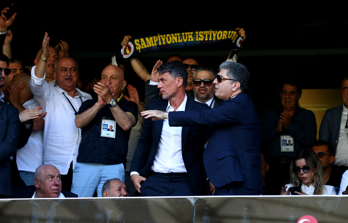 Hakan Safi Paolo Maldini