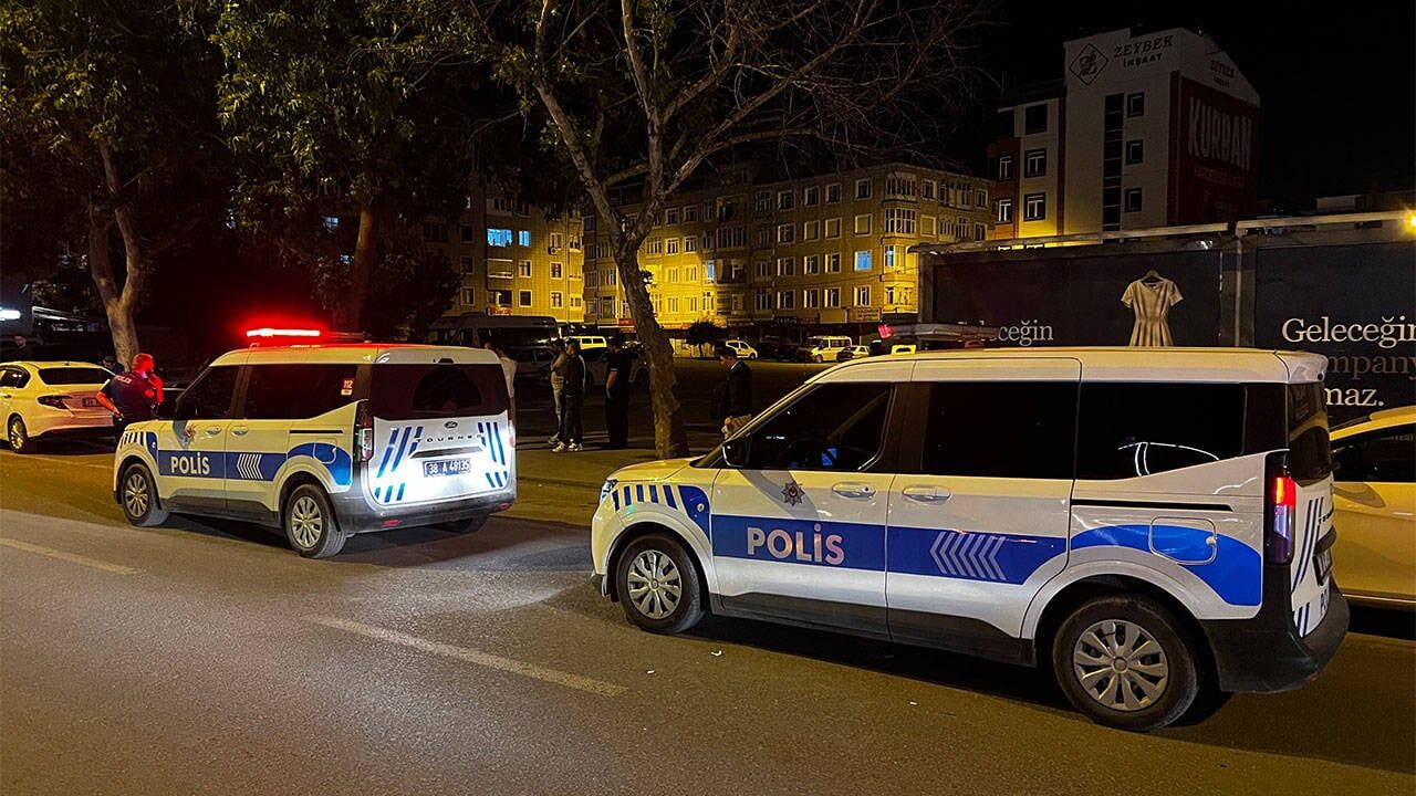 Kayseri De Bicakli Kavga Eski Site Gorevlisi Yoneticiyi Yaraladi