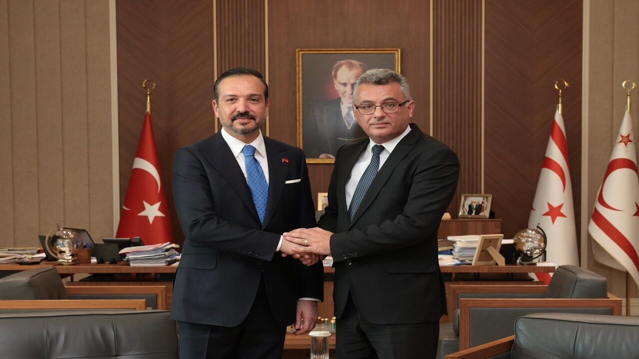 Kktc Erhürman Başkan Zorlu1