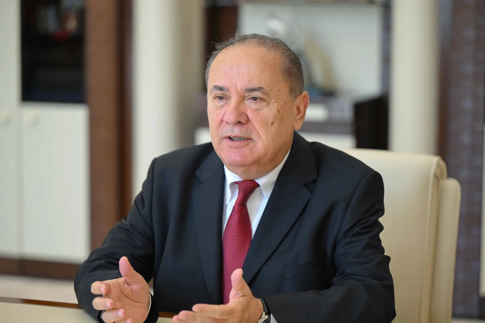 Macaristan Büyükelçi