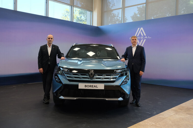 Mai̇s A.ş. Yönetim Kurulu Başkanı Ve Genel Müdürü Bahaettin Tatoğlu Ve Renault Group Türkiye Ceo’su Lionel Jaillet