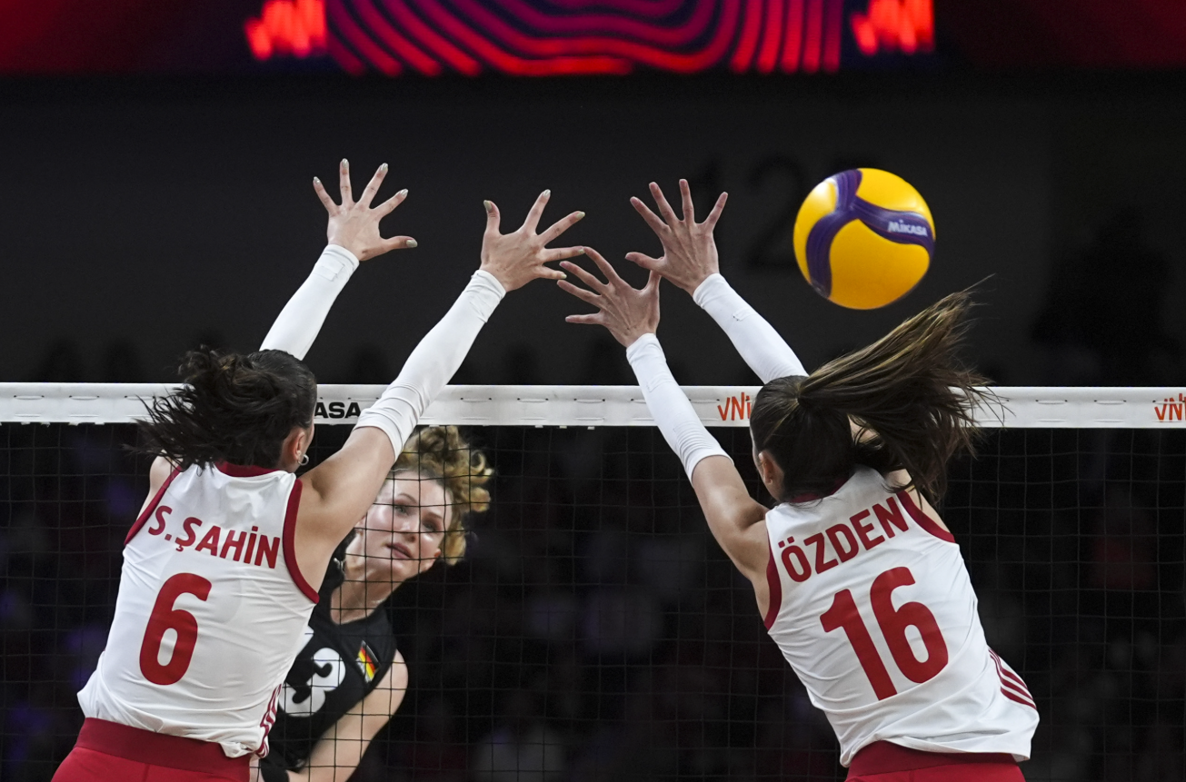 Opera Anlık Görüntü 2026 06 20 215929 Aa 20260620 41734297 41734289 2026 Fivb Milletler Ligi Turkiye Almanya.jpg