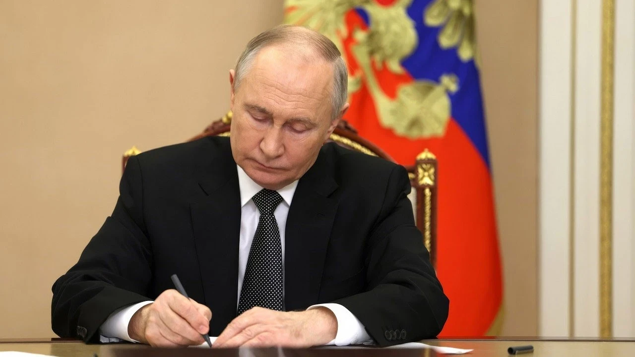 Putinden Flas Aciklama Rusya Baris Gorusmelerine Hazir Wekn Cover
