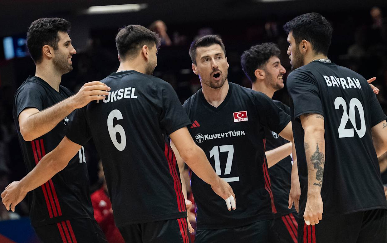Türkiye Kanada A Milli Voleybol Takımı Filenin Efeleri. 2Png