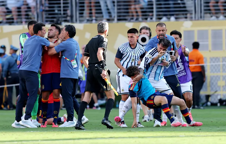 2026 07 19T220615Z 2144552037 Up1Em7J1Ped2N Rtrmadp 3 Soccer Worldcup Esp Arg 156584 (1)-1
