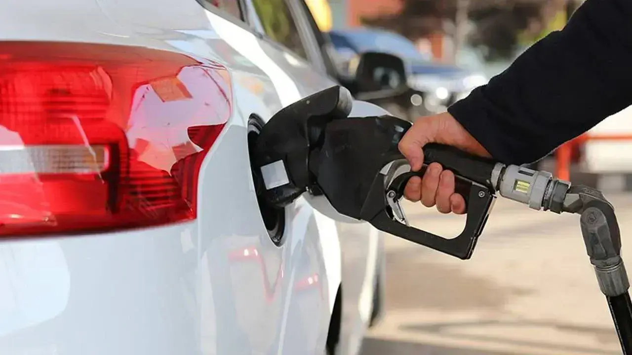 Akaryakit Fiyatlari 13 Haziran 2025 Akaryakit Benzin Motorin Lpg Fiyati Zam Indirim Geldi Mi
