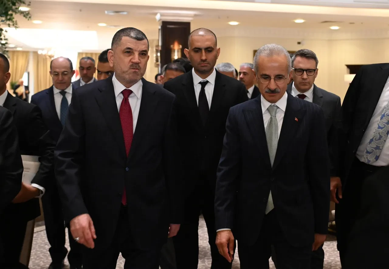 Bakan Uraloglu Irakli Mevkidasi Vehb Selman El Haseni Ile Gorustu 3348834 202607211623 1 2