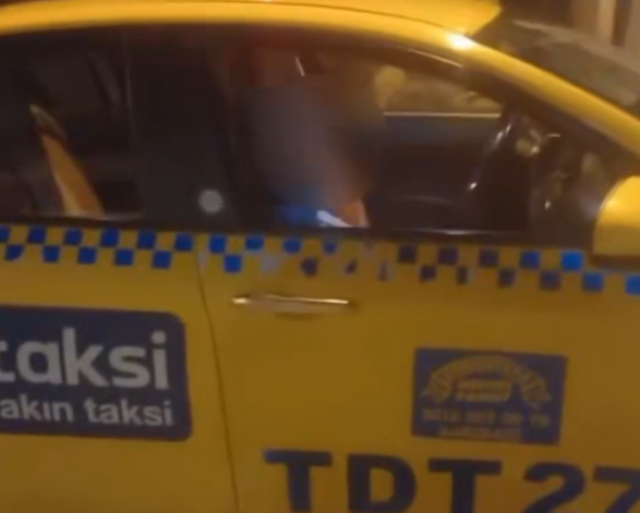 İstanbul’da taksi ücret tartışması büyüdü: Yolcu kadın şoföre saldırdı, araca zarar vermeye çalıştı