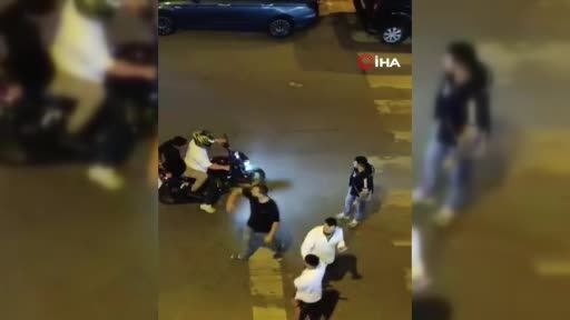 Esenyurtta Cikan Kavgada Kiliclar Cekildi B Rdk1 S Sy