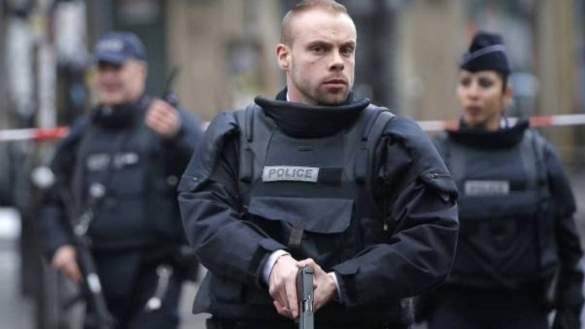 Fransiz Polisi1