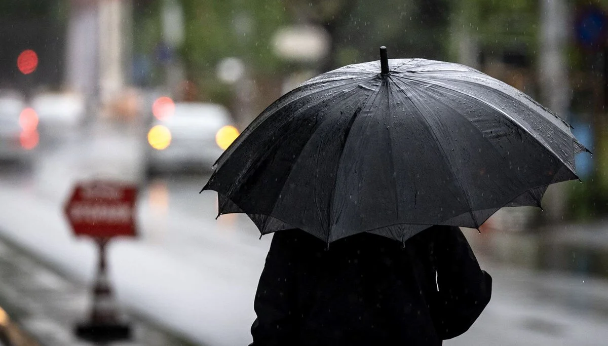 Meteoroloji'den 12 il için sarı kodlu alarm: Kuvvetli sağanak geliyor