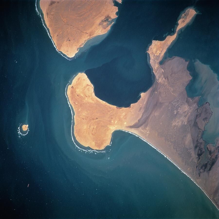 Kamaran Ada