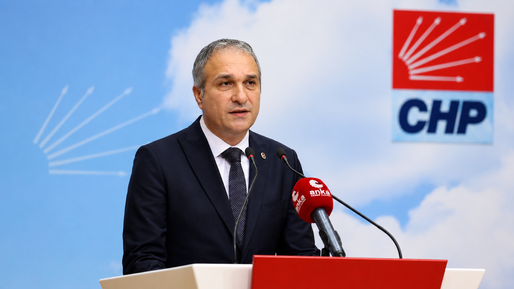 Suat Özçağdaş 2