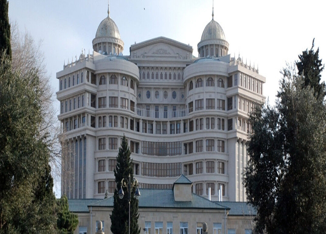 Azerbaycan Üni