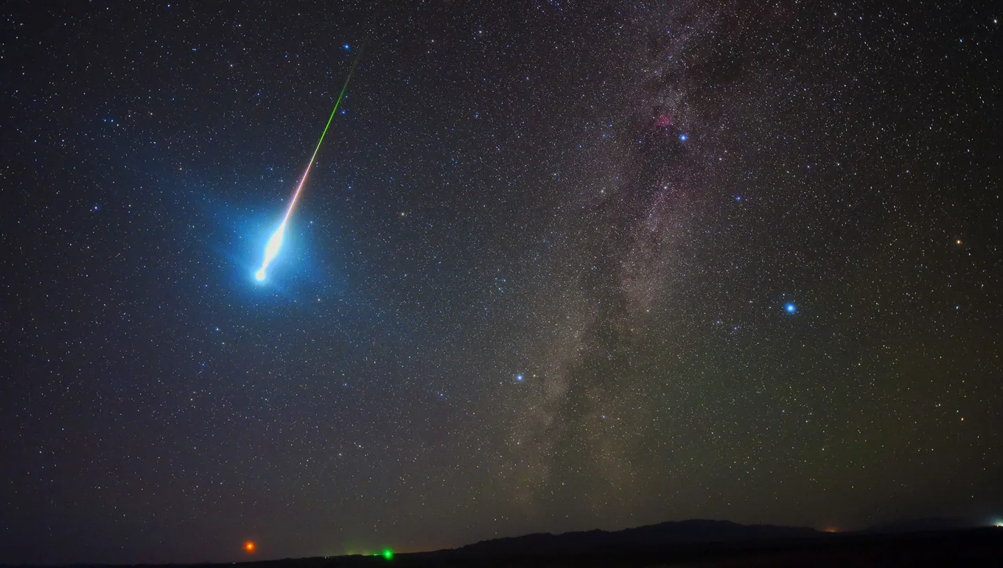 B N444000307516 The Perseid Fireball 2018 © Zhengye Tang.jpg