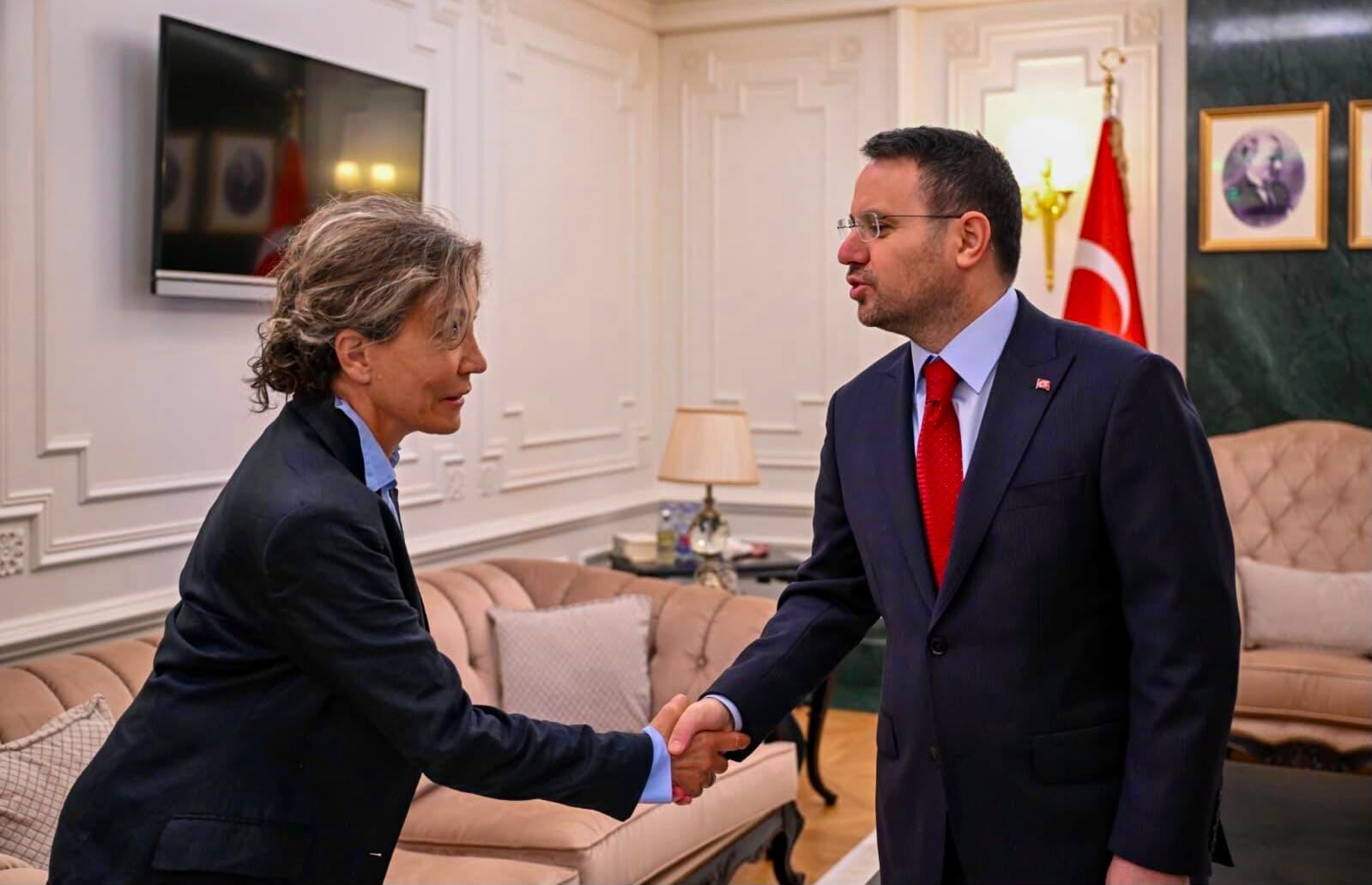 Behçet Oktay-1