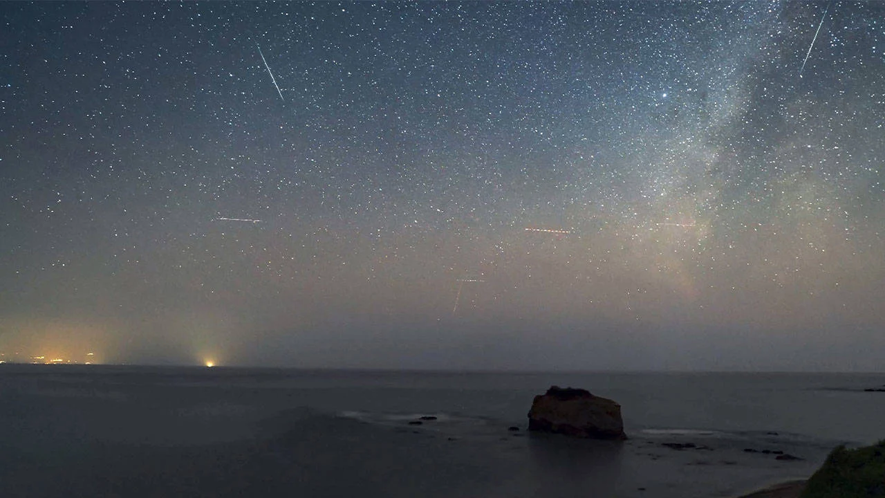 Gokyuzunde Isik Soleni Perseid Meteor Yagmuru Icin Tarih Belli Oldu