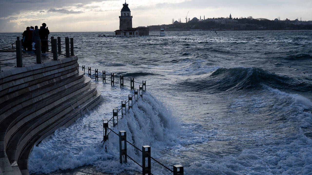 Meteoroloji Den Marmara Bolgesi Icin Firtina Uyarisi