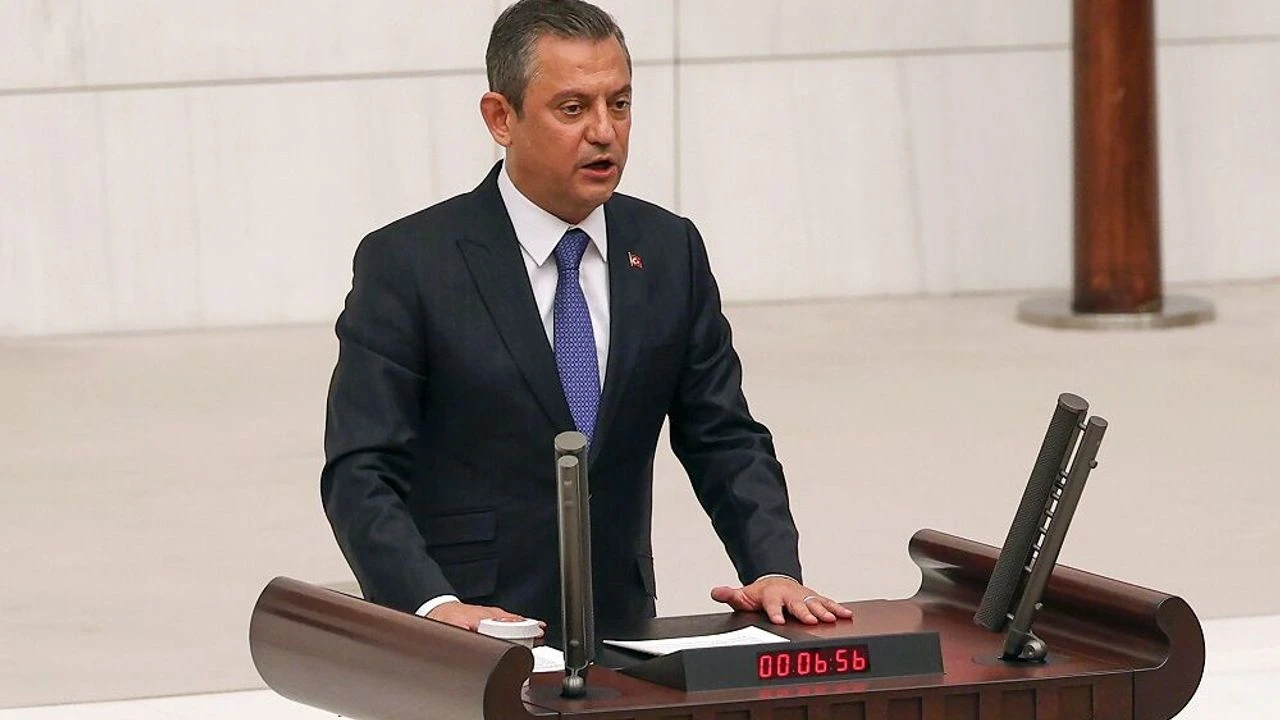 Özgür Özel 2-5