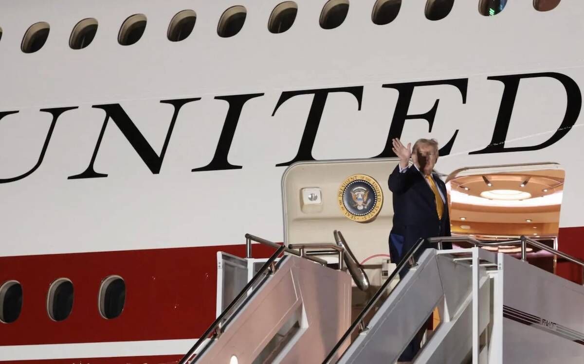 Trump Uçak Değiştirme