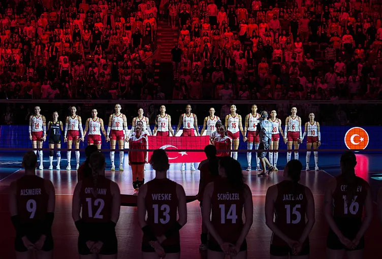 0X0 Canli Turkiye Almanya Voleybol Maci Filenin Sultanlari Yari Final Icin Parkede 1788458251083