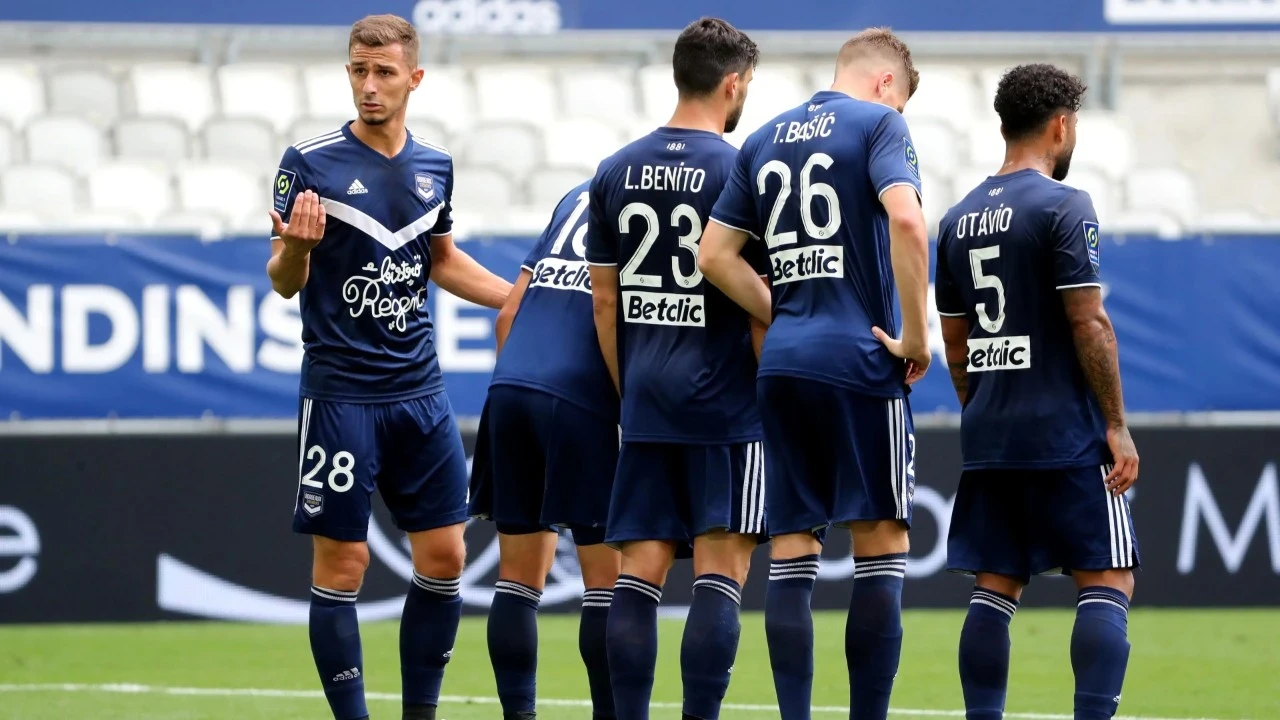 145 Yillik Futbol Kulubu Ikinci Kez Iflas Etti Uinz Cover